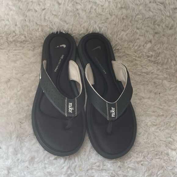 Nike Comfort Footbed black and white nylon thong Sandals Size10 - Picture 1 of 10